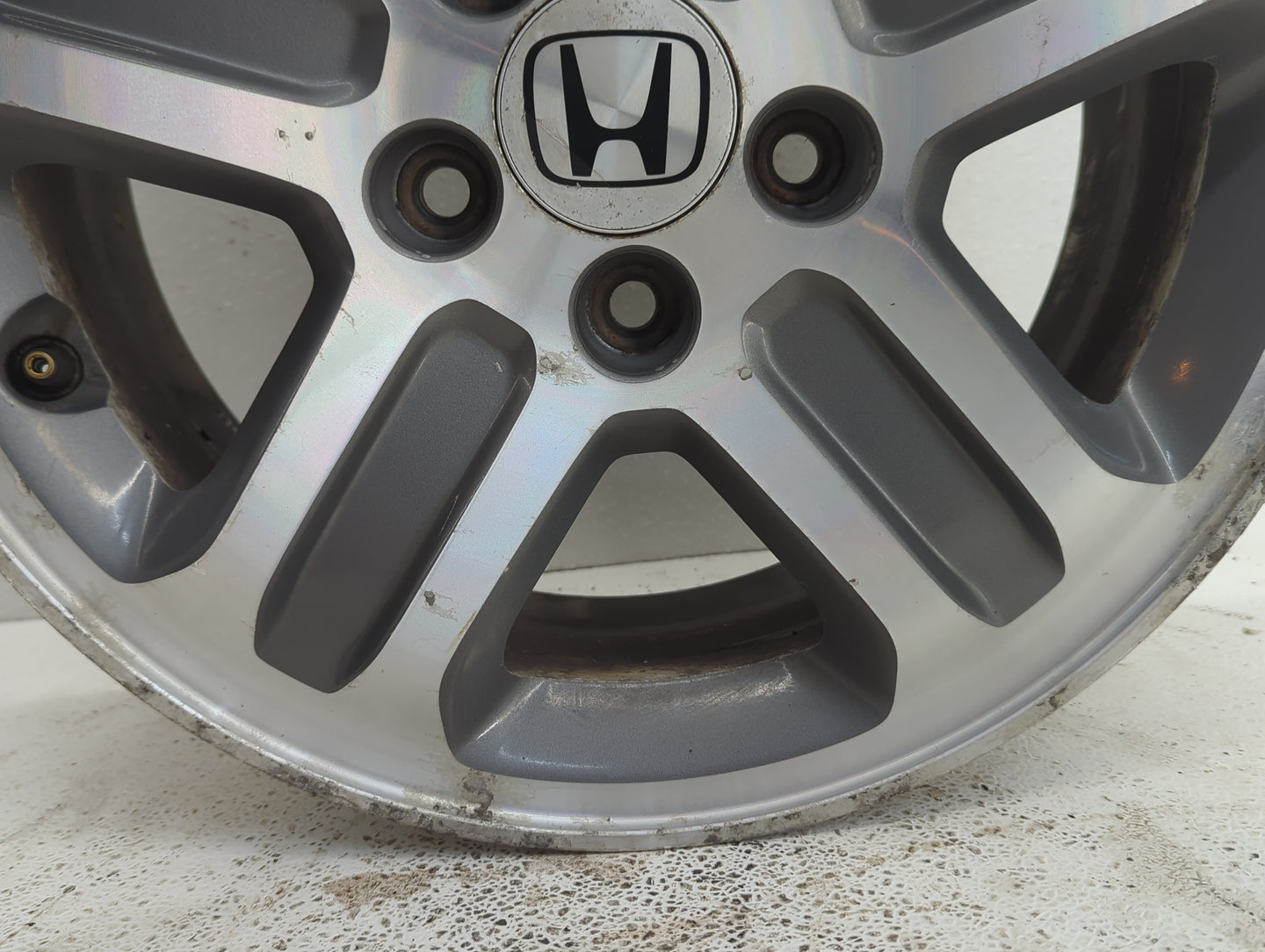 2005-2005 Honda Pilot Oem Wheel Rim 922121 - Oemusedautoparts1.com