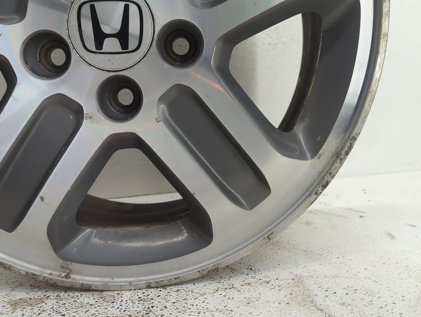 2005-2005 Honda Pilot Oem Wheel Rim 922121 - Oemusedautoparts1.com