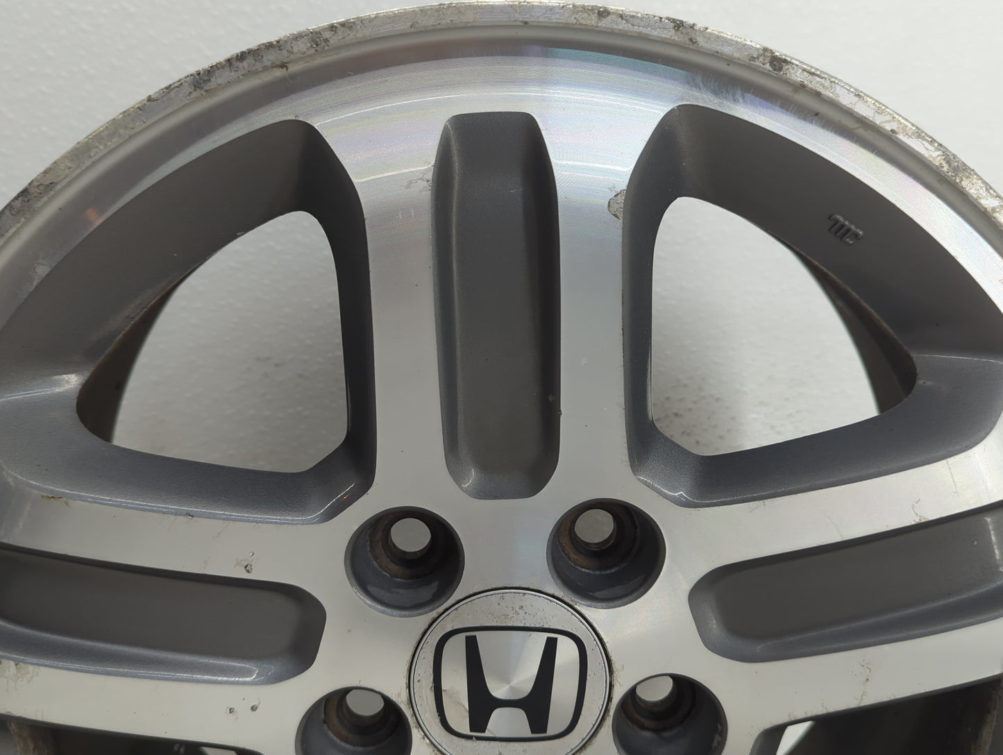 2005-2005 Honda Pilot Oem Wheel Rim 922121 - Oemusedautoparts1.com