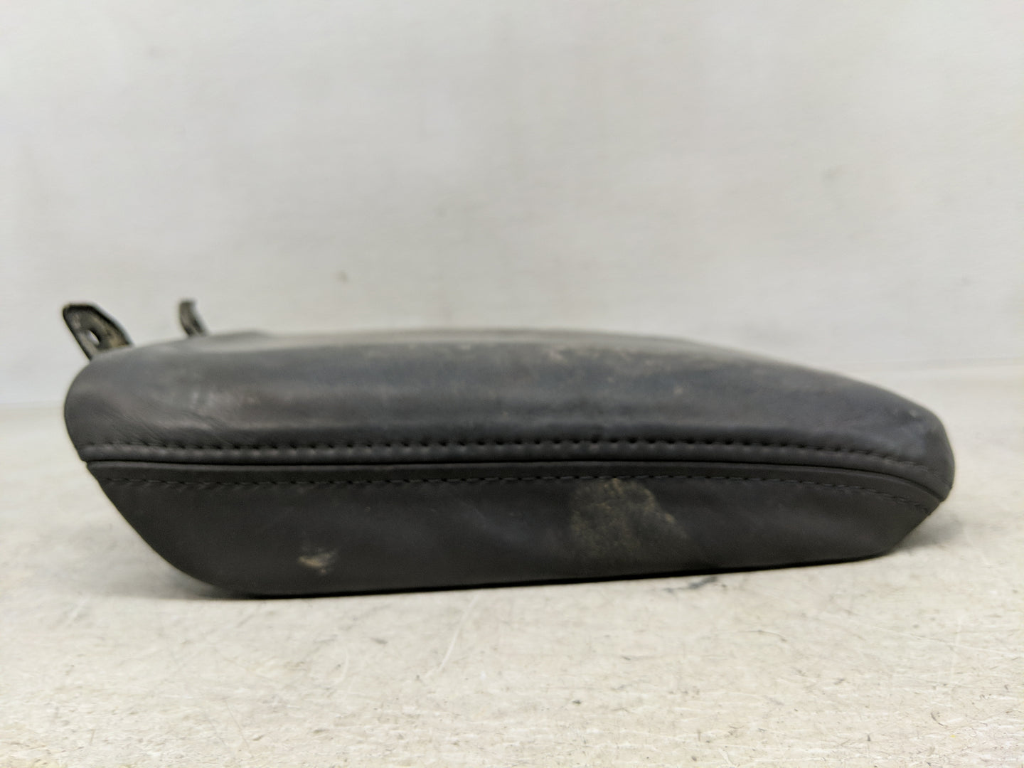 2005 Honda Pilot Pilot Center Console Armrest Cover Lid Fits Fits 1999 2000 2001 2002 2003 2004 2006 2007 2008 OEM Used Auto