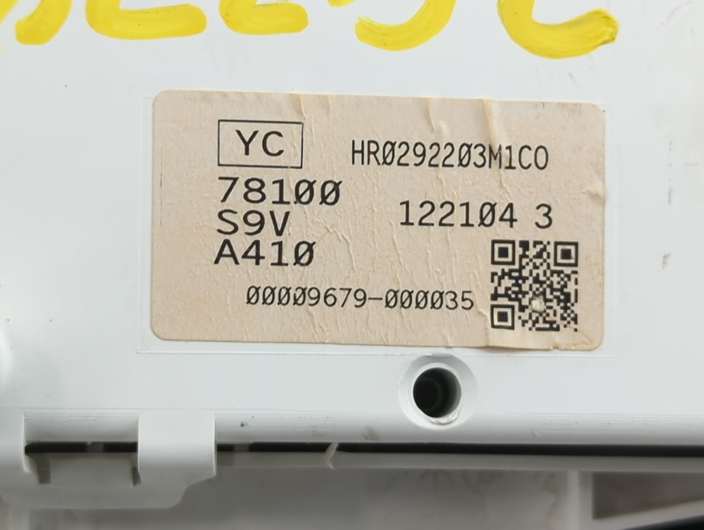 2005 Honda Pilot Pilot Instrument Cluster Speedometer Gauges Miles:183K Fits OEM Used Auto Parts - Oemusedautoparts1.com