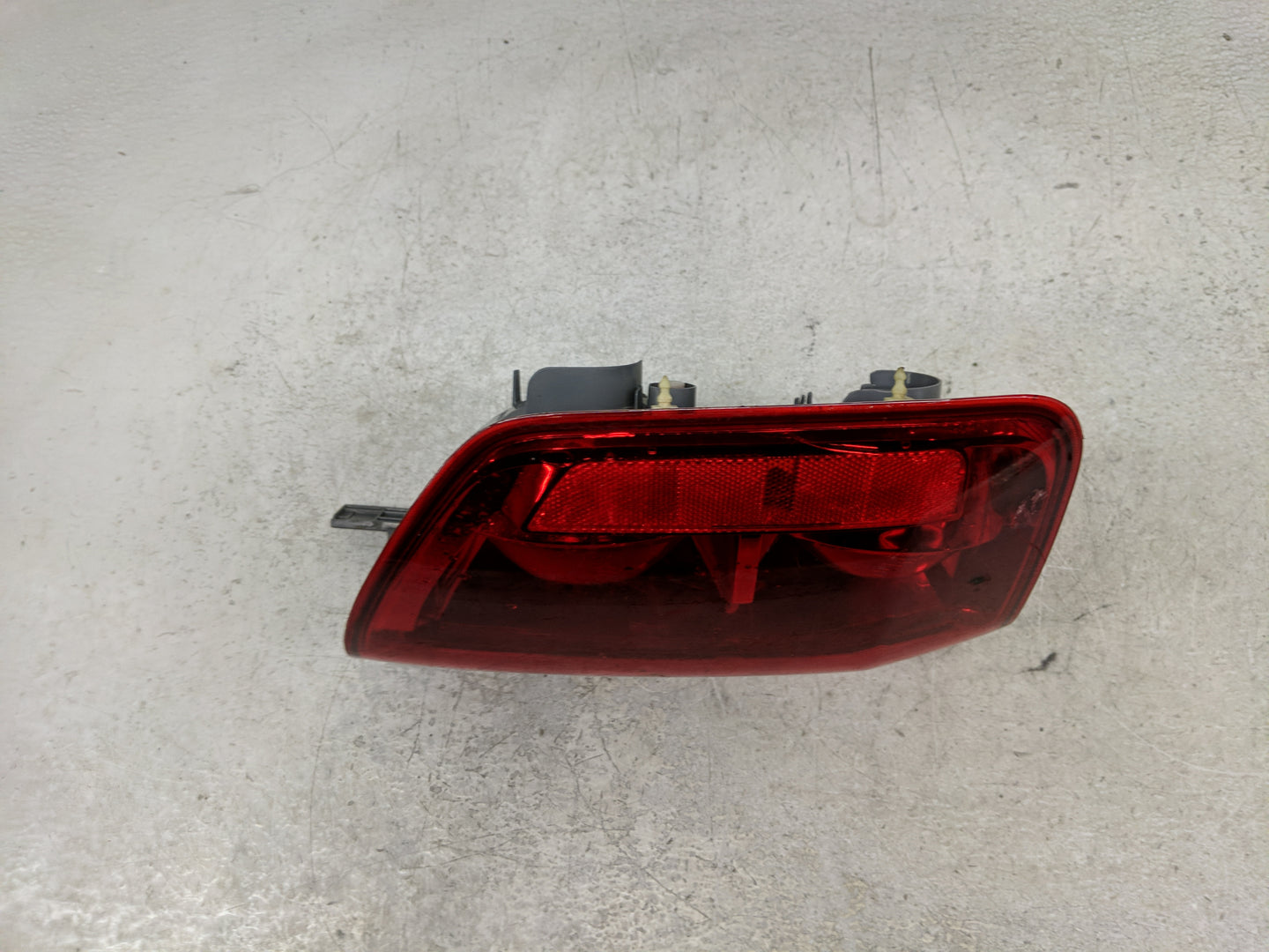 2005 Honda Pilot Pilot Tail Light Assembly Driver Left OEM Fits Fits 2003 2004 OEM Used Auto Parts - Oemusedautoparts1.com