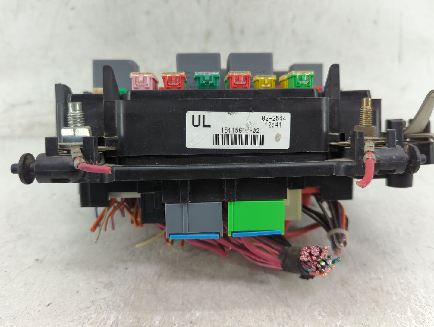 2005 Hummer H2 Fusebox Fuse Box Panel Relay Module P/N:15115617-02 Fits OEM Used Auto Parts - Oemusedautoparts1.com