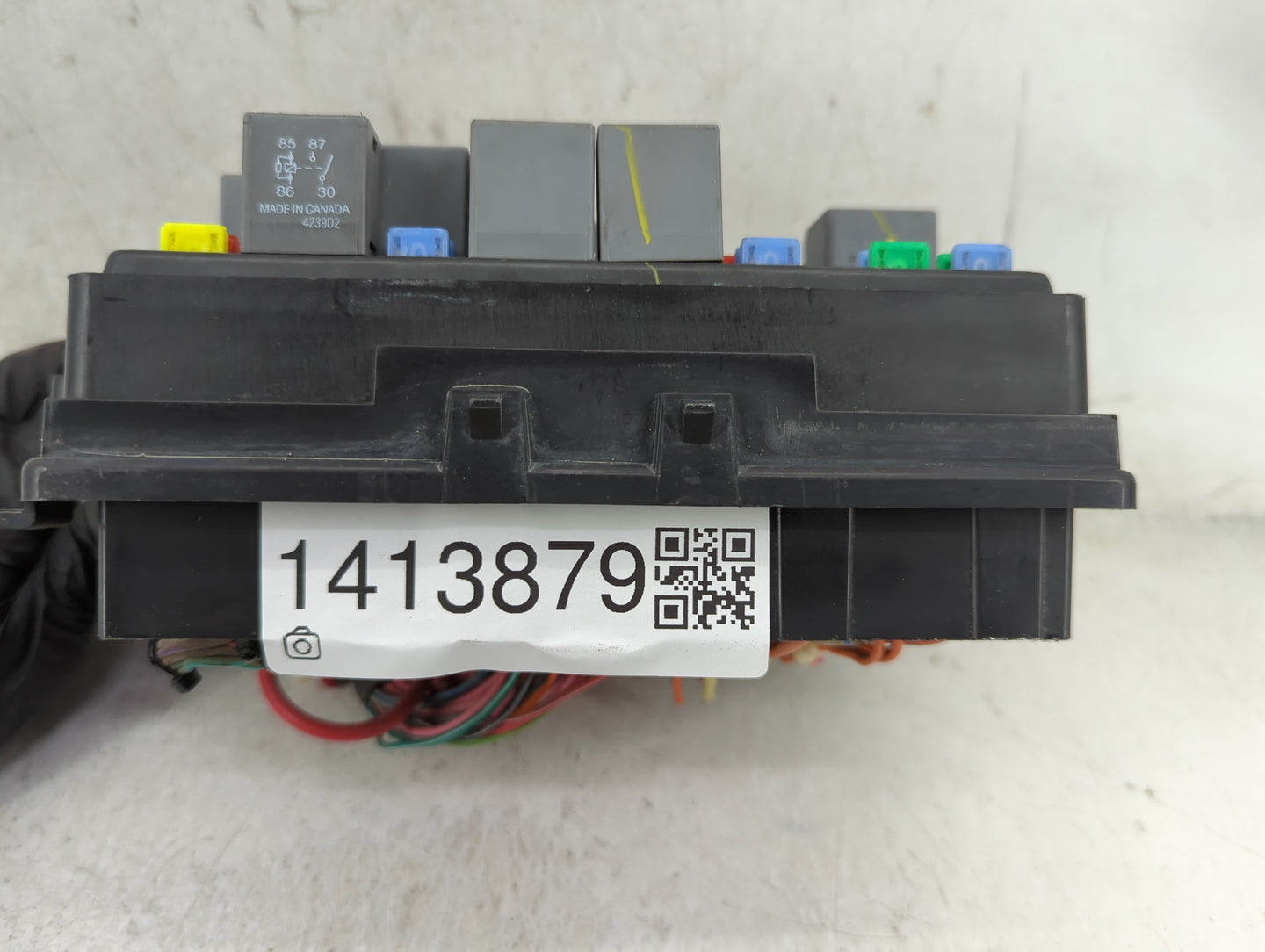 2005 Hummer H2 Fusebox Fuse Box Panel Relay Module P/N:15115617-02 Fits OEM Used Auto Parts - Oemusedautoparts1.com