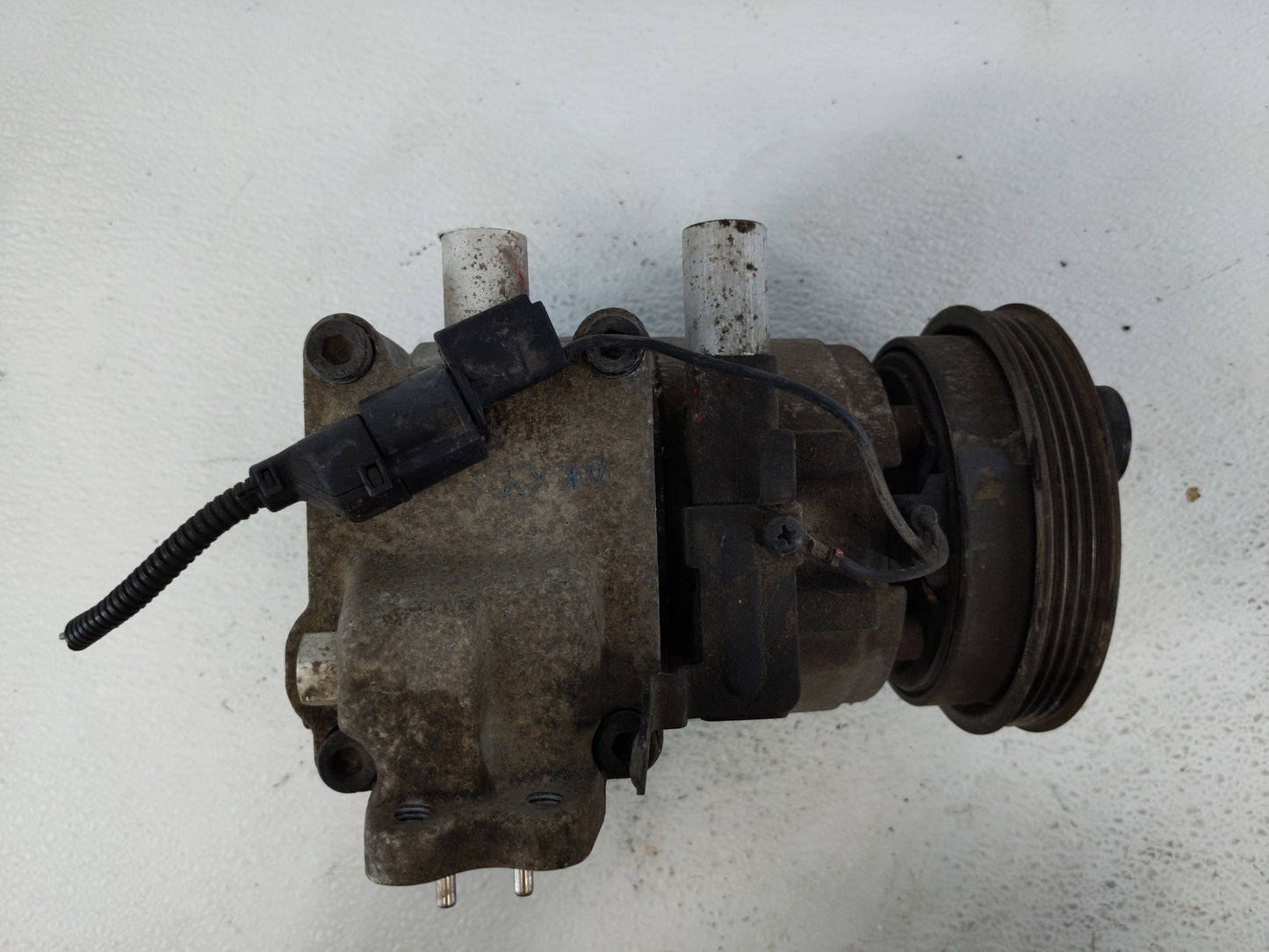 2001-2006 Hyundai Accent Air Conditioning A/c Ac Compressor Oem - Oemusedautoparts1.com