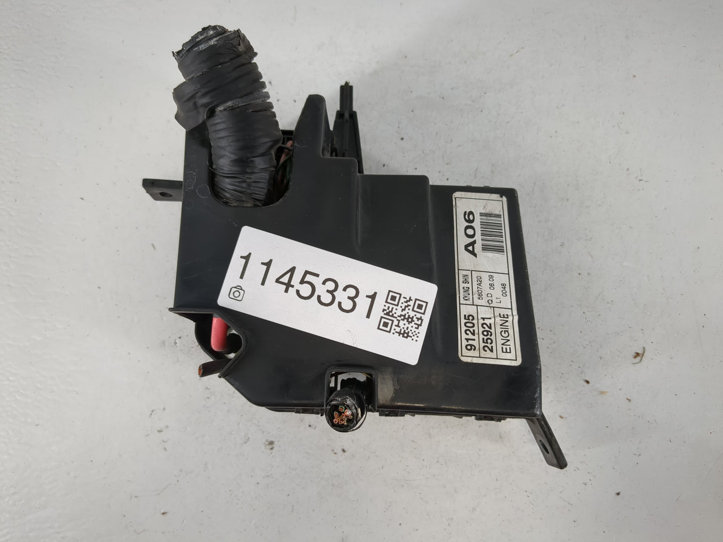 2000-2006 Hyundai Accent Fusebox Fuse Box Panel Relay Module P/N:91205 25921 Fits Fits 2000 2001 2002 2003 2004 2005 2006 OE