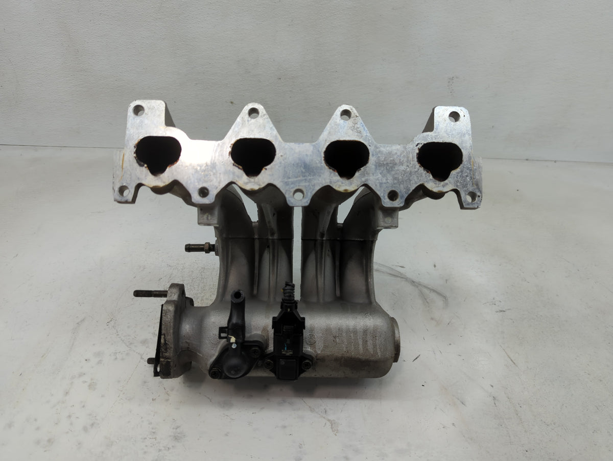 2004-2006 Hyundai Accent Air Intake Manifold P/N:39300-22600 Fits Fits 2004 2005 2006 OEM Used Auto Parts - Oemusedautoparts