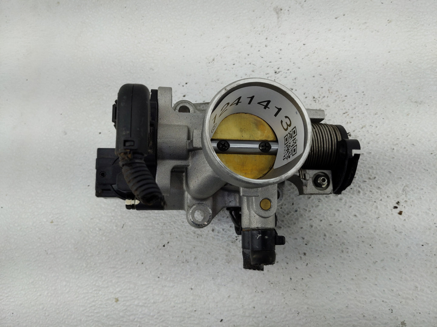 2001-2006 Hyundai Accent Throttle Body P/N:35150-22600 Fits Fits 2001 2002 2003 2004 2005 2006 OEM Used Auto Parts - Oemused