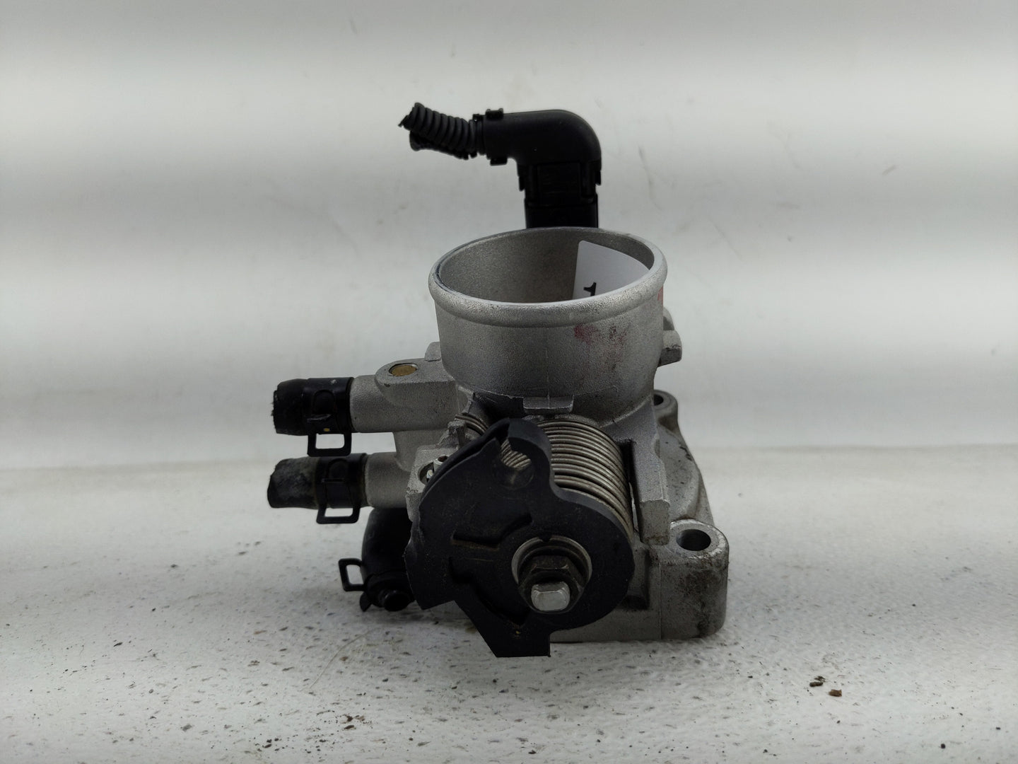 2001-2006 Hyundai Accent Throttle Body P/N:35150-22600 Fits Fits 2001 2002 2003 2004 2005 2006 OEM Used Auto Parts - Oemused