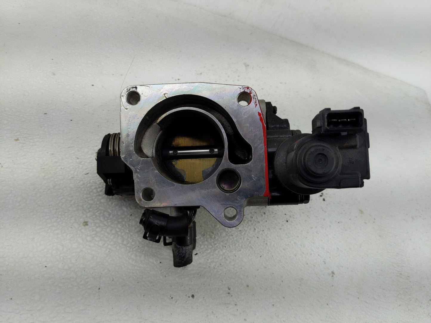 2001-2006 Hyundai Accent Throttle Body P/N:35150-22600 Fits Fits 2001 2002 2003 2004 2005 2006 OEM Used Auto Parts - Oemused
