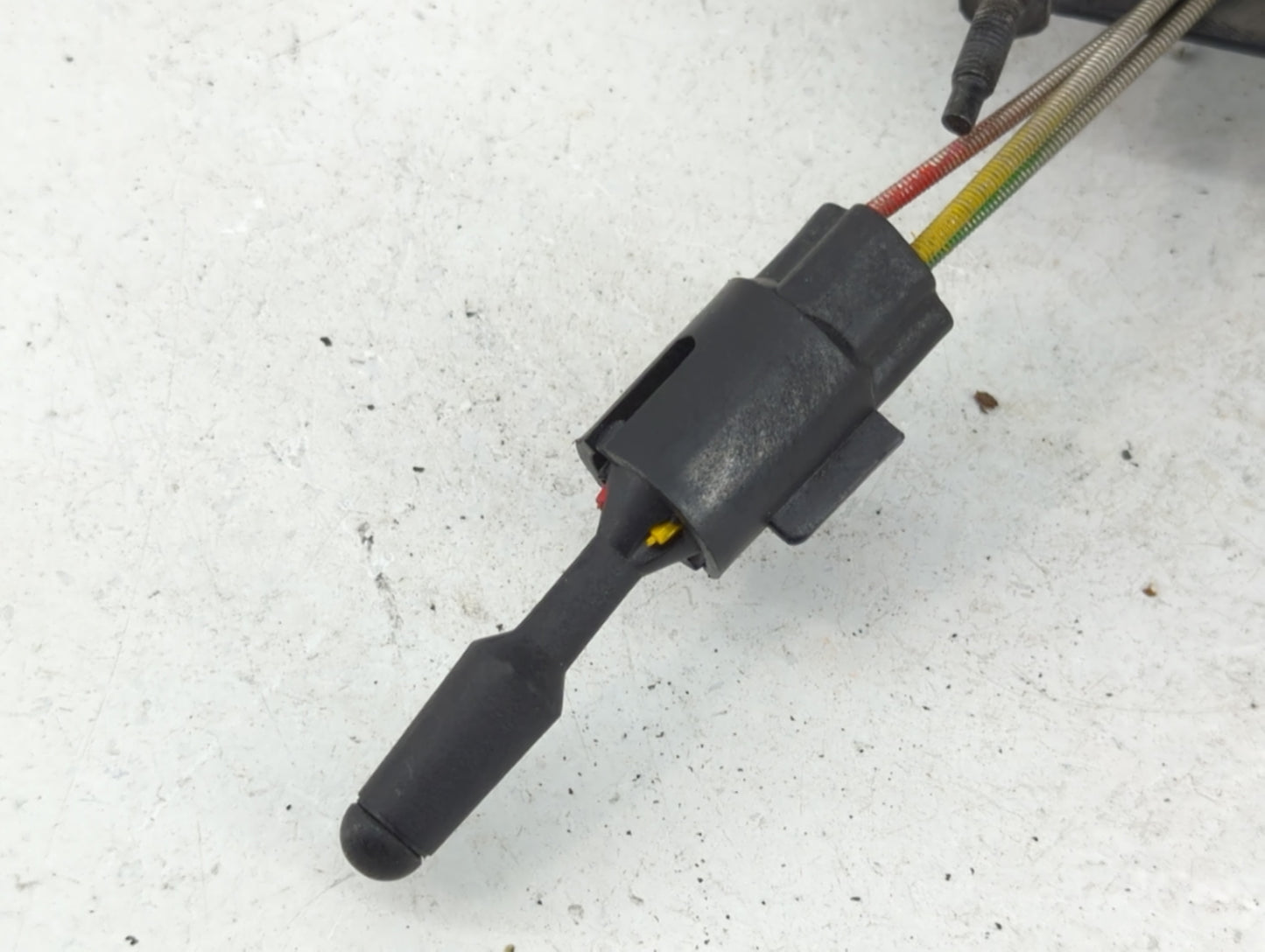 2002-2006 Hyundai Accent Passenger Side View Mirror - Right Door Mirror OEM Used - Oemusedautoparts1.com