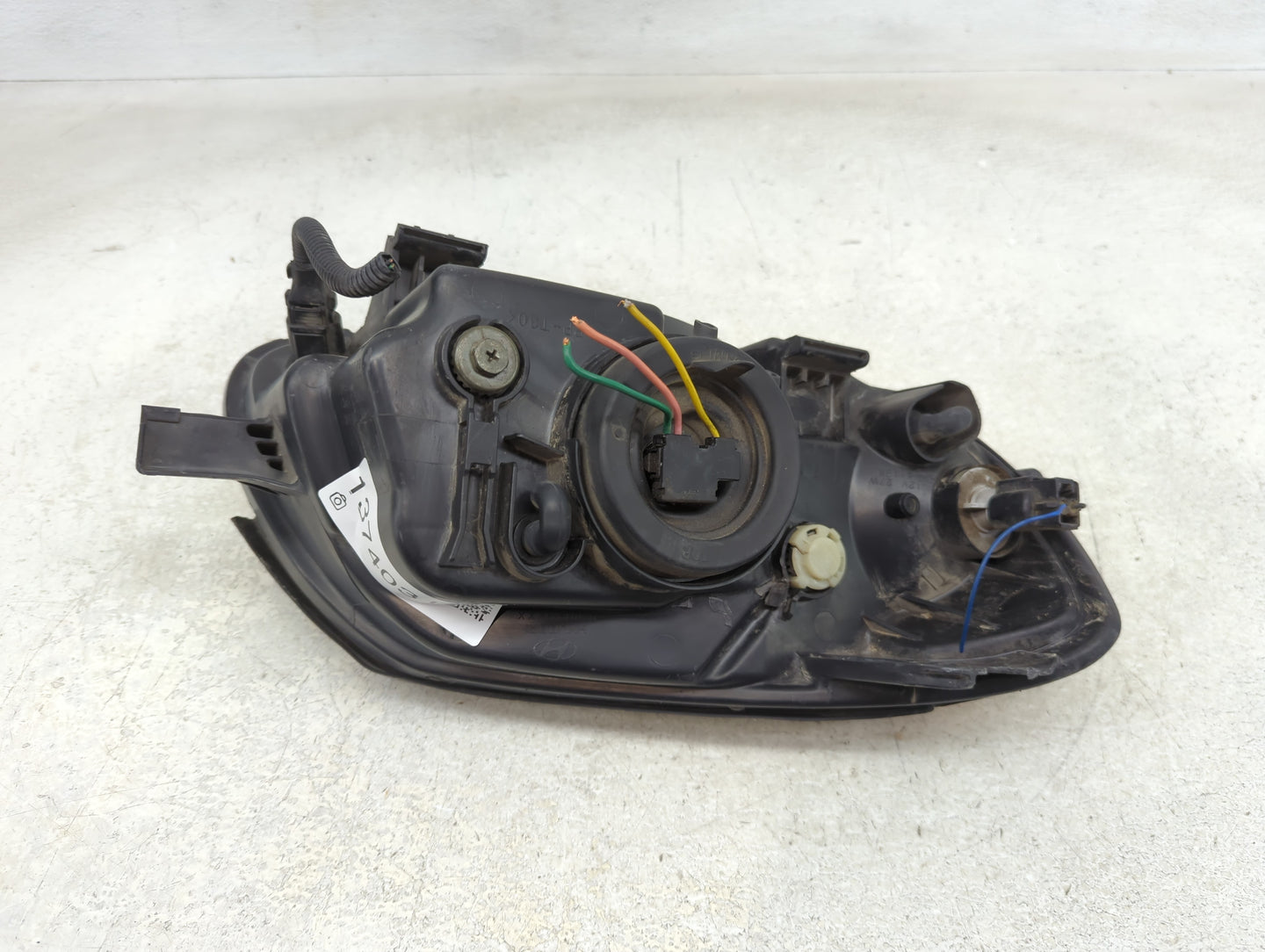 2003-2006 Hyundai Accent Passenger Right Oem Head Light Headlight Lamp - Oemusedautoparts1.com