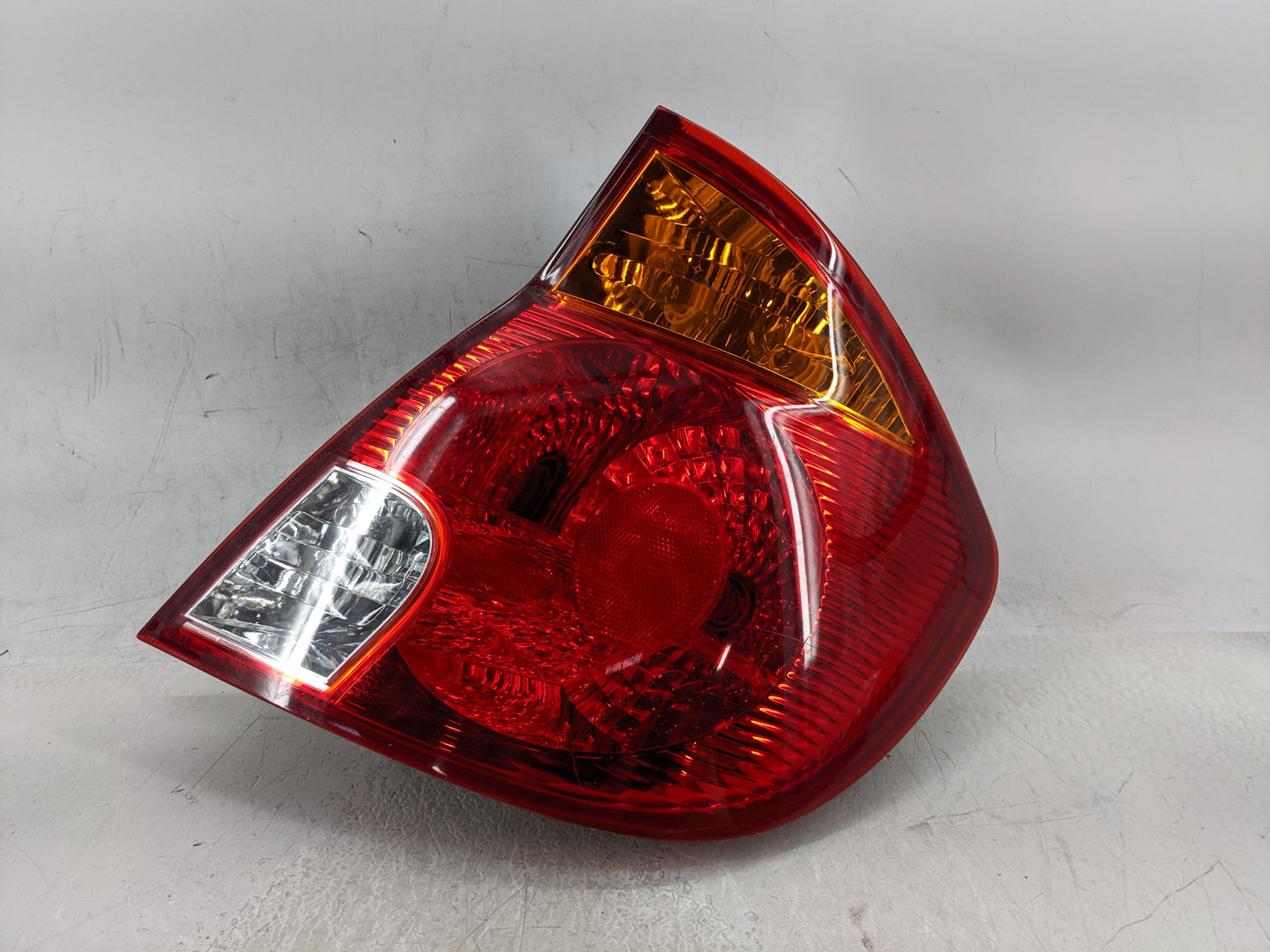 2003-2006 Hyundai Accent Tail Light Assembly Passenger Right OEM Fits Fits 2003 2004 2005 2006 OEM Used Auto Parts - Oemused