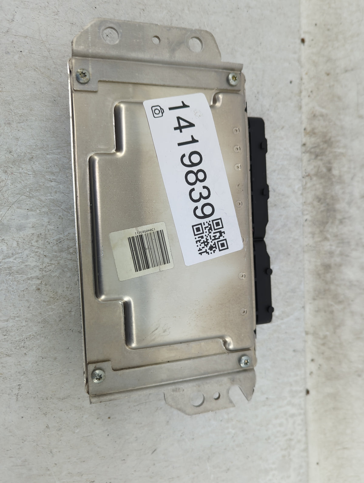2005 Hyundai Accent PCM Engine Control Computer ECU ECM PCU OEM P/N:39110-26762 OEM Used Auto Parts - Oemusedautoparts1.com