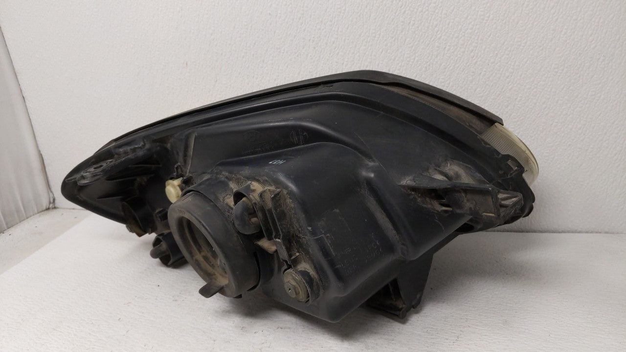 2003-2006 Hyundai Accent Driver Left Oem Head Light Headlight Lamp - Oemusedautoparts1.com