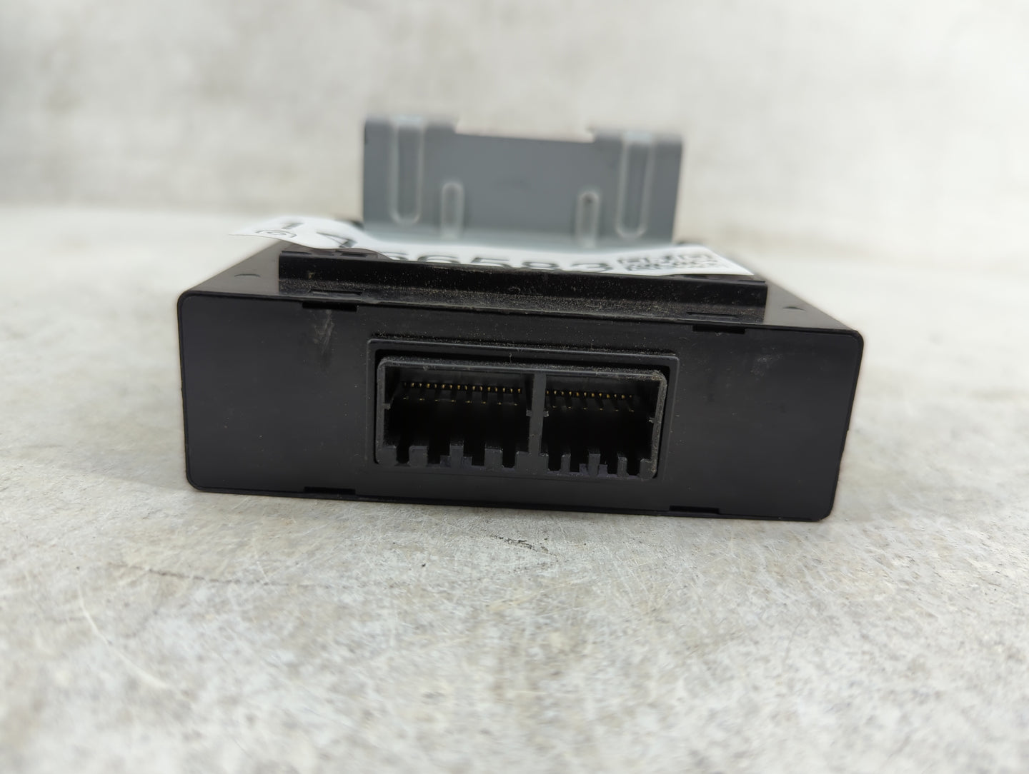 2005-2006 Hyundai Accent Traction Control Module - Oemusedautoparts1.com