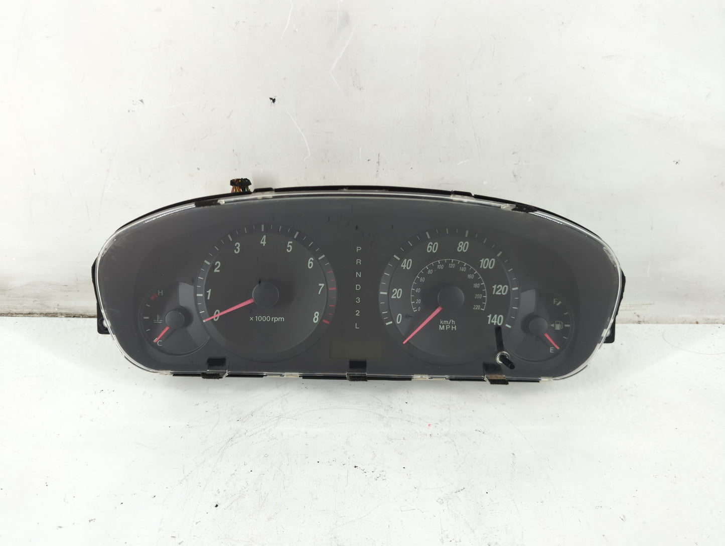 2004-2006 Hyundai Elantra Instrument Cluster Speedometer Gauges P/N:94004-2D030 Fits Fits 2004 2005 2006 OEM Used Auto Parts