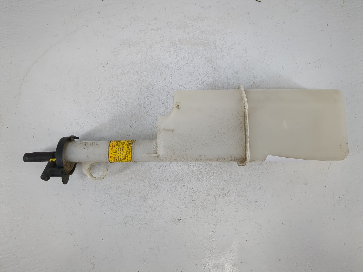 2001 Hyundai Elantra Radiator Coolant Overflow Expansion Tank Bottle - Oemusedautoparts1.com