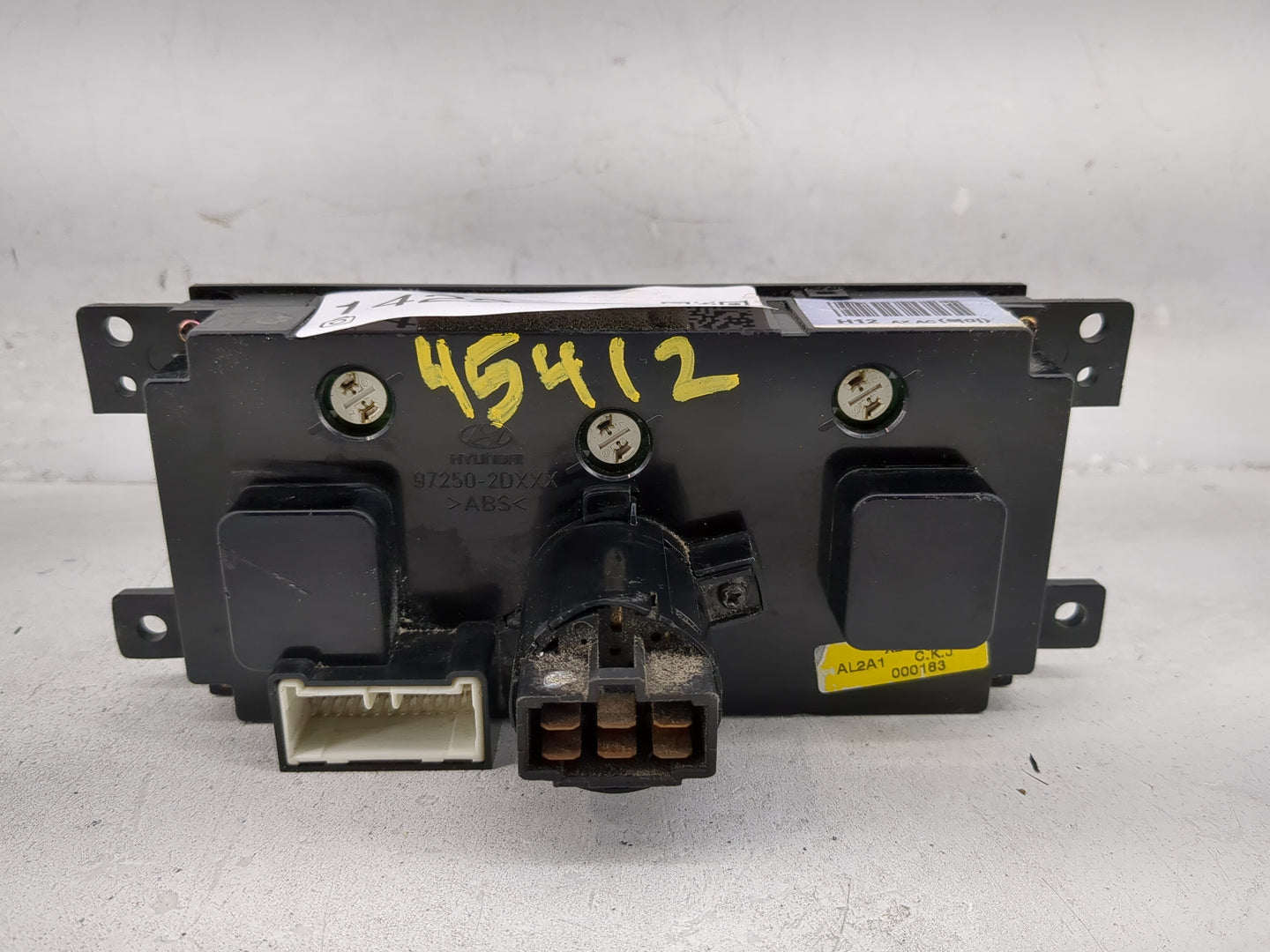 2004-2006 Hyundai Elantra Climate Control Module Temperature AC/Heater Replacement Fits Fits 2004 2005 2006 OEM Used Auto Pa