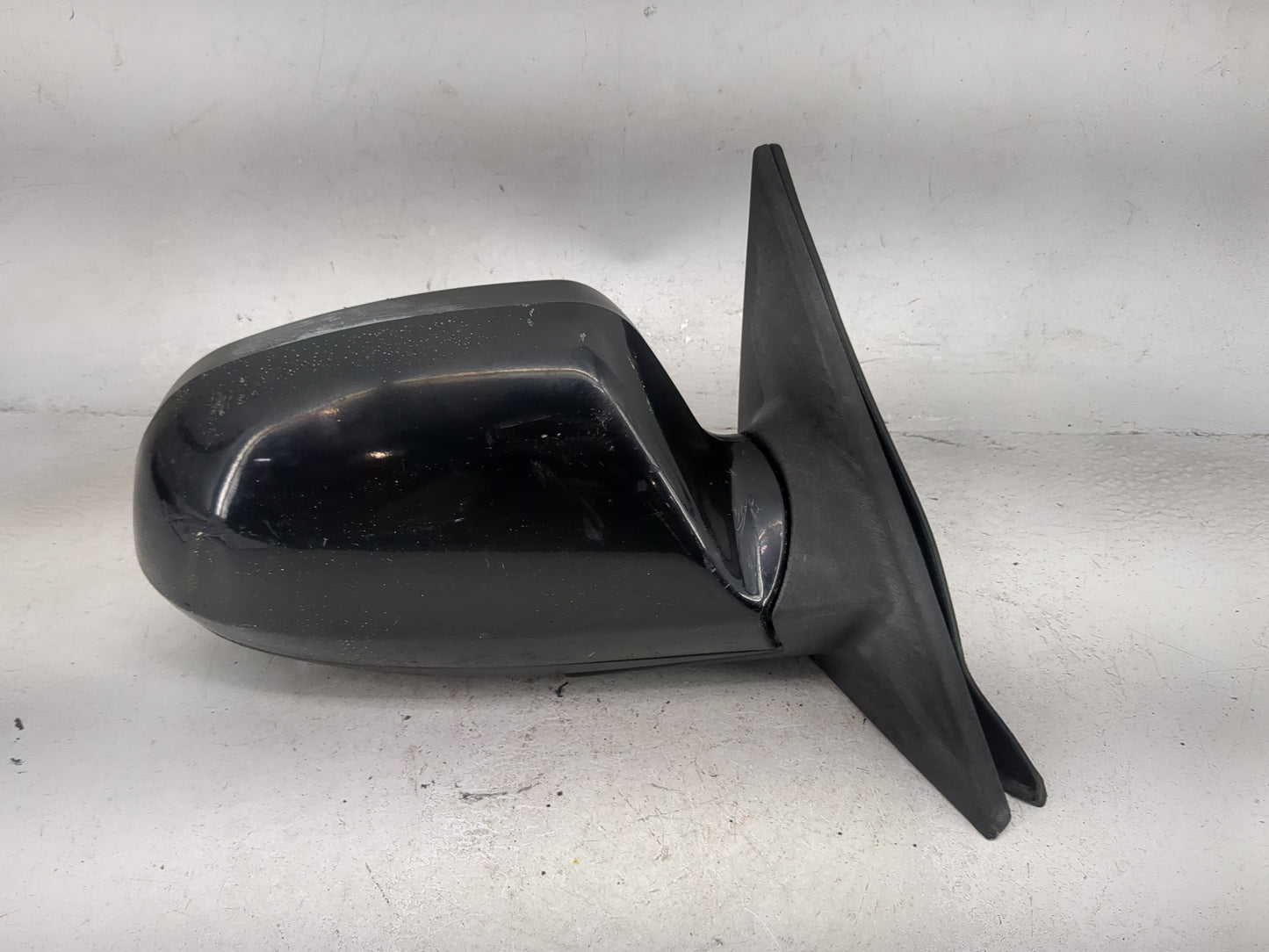 2001-2006 Hyundai Elantra Passenger Side View Mirror - Right Door Mirror OEM Used - Oemusedautoparts1.com