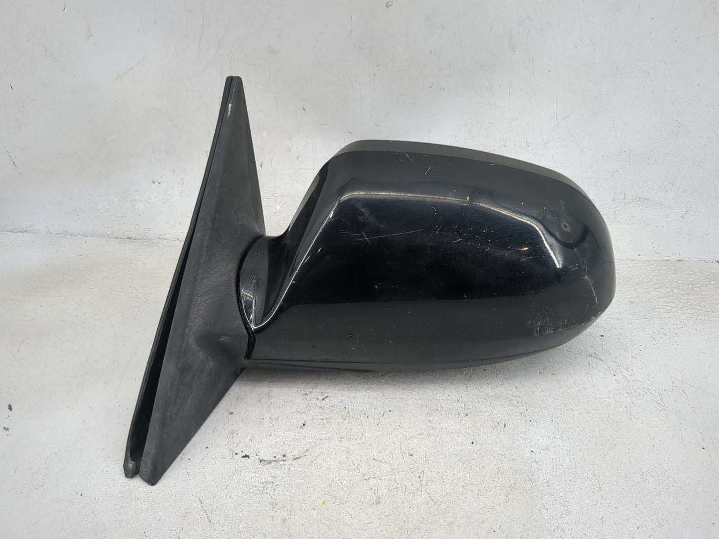 2001-2006 Hyundai Elantra Driver Side View Mirror - Left Door Mirror OEM Used - Oemusedautoparts1.com
