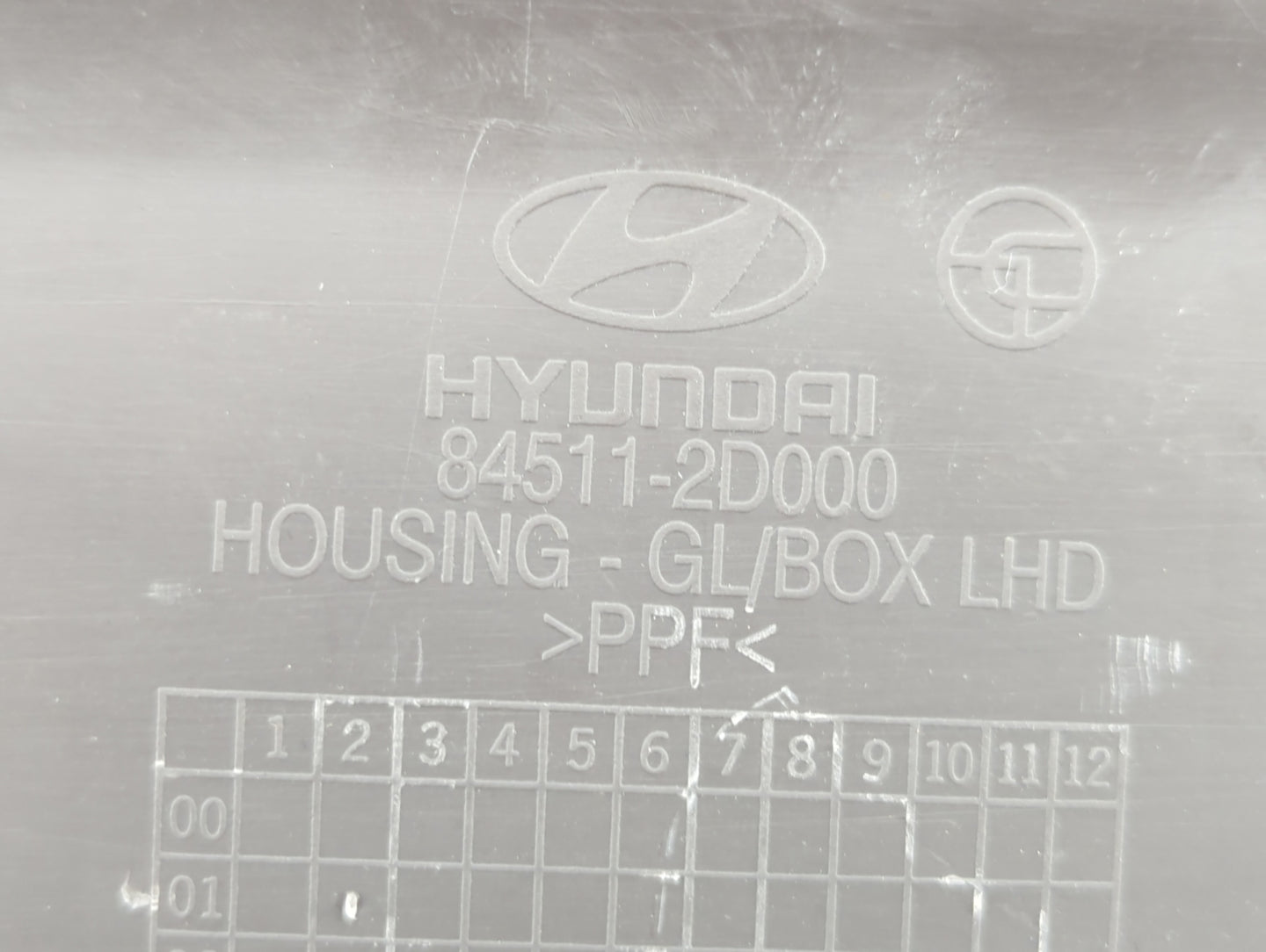 2005 Hyundai Elantra Passenger Glove Box Door Storage Compartment Black - Oemusedautoparts1.com