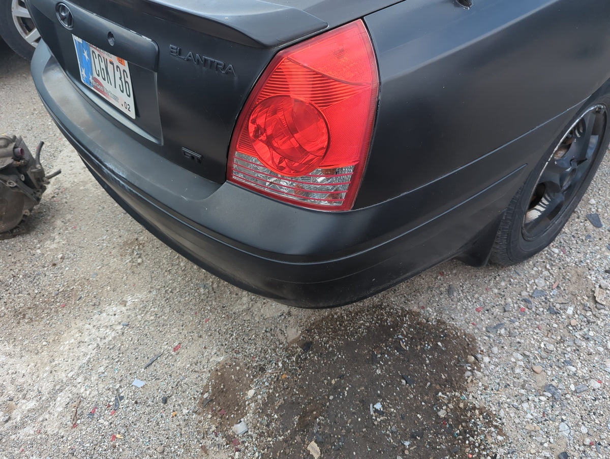 2004-2006 Hyundai Elantra Rear Bumper Assembly Oem - Oemusedautoparts1.com