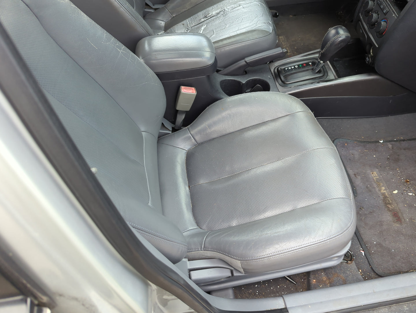 2004-2006 Hyundai Elantra Passenger Front Seat Oem - Oemusedautoparts1.com