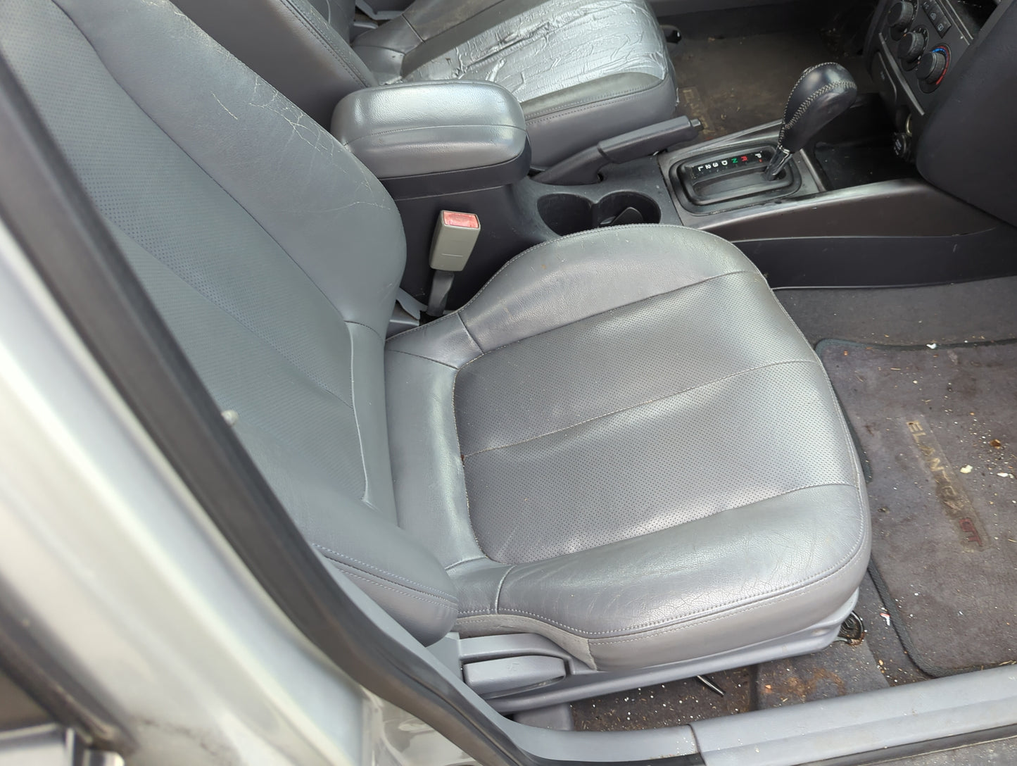2004-2006 Hyundai Elantra Passenger Front Seat Oem - Oemusedautoparts1.com
