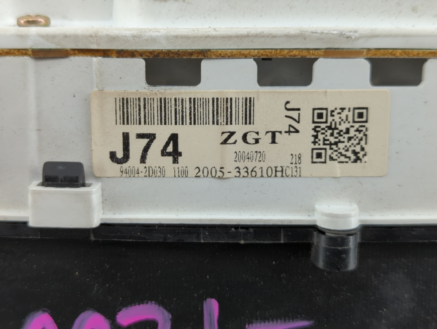2004-2006 Hyundai Elantra Instrument Cluster Speedometer Gauges P/N:94004-2D030 Fits Fits 2004 2005 2006 OEM Used Auto Parts