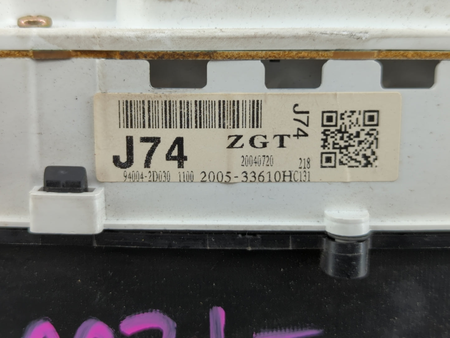 2004-2006 Hyundai Elantra Instrument Cluster Speedometer Gauges P/N:94004-2D030 Fits Fits 2004 2005 2006 OEM Used Auto Parts