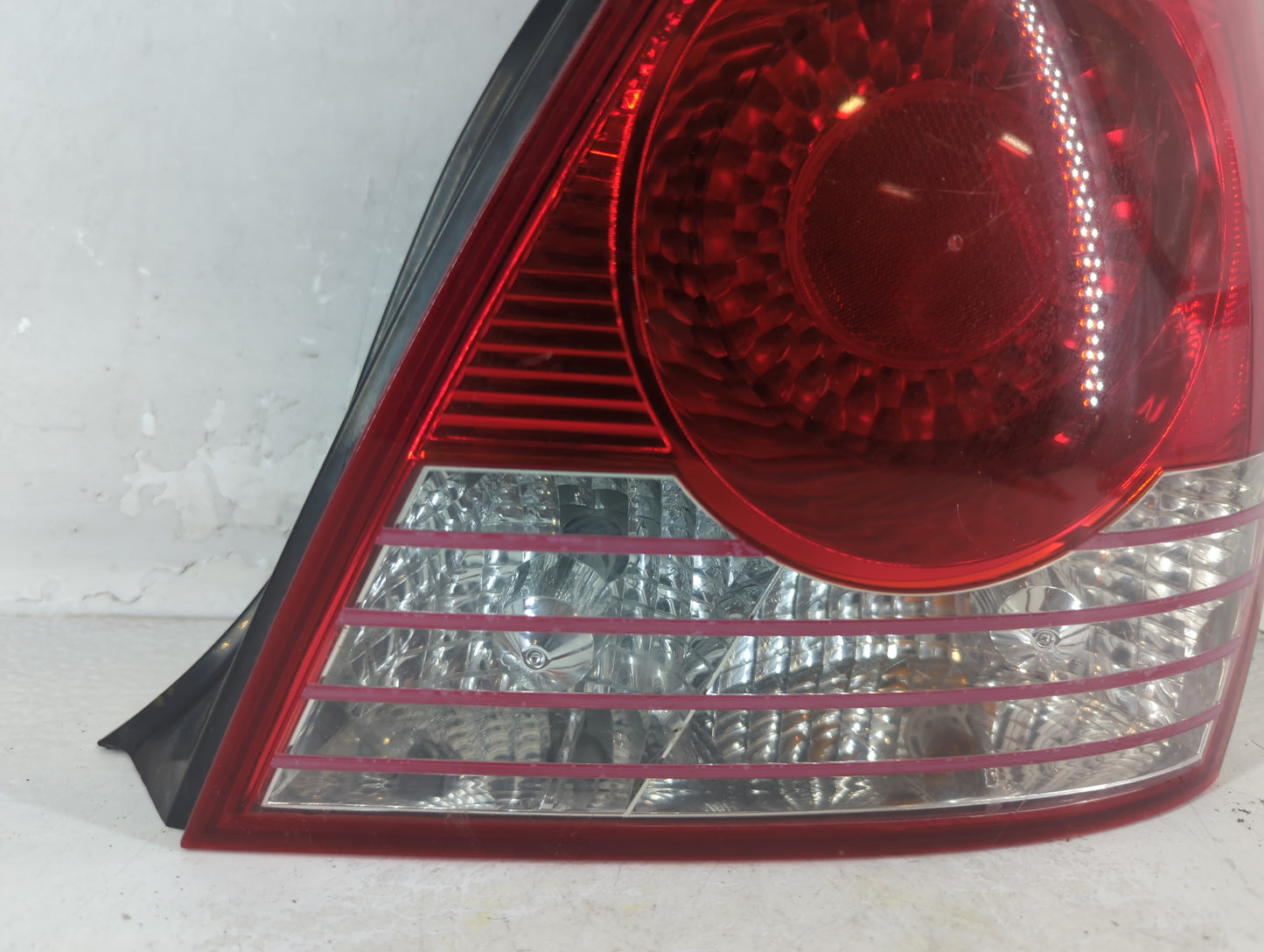 2004-2006 Hyundai Elantra Tail Light Assembly Passenger Right OEM Fits Fits 2004 2005 2006 OEM Used Auto Parts - Oemusedauto