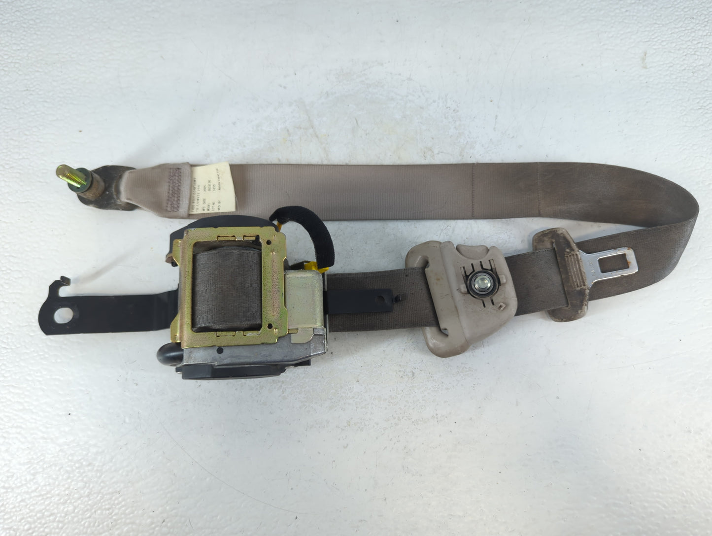 2004-2006 Hyundai Elantra Passenger Front Seatbelt Retractor - Oemusedautoparts1.com