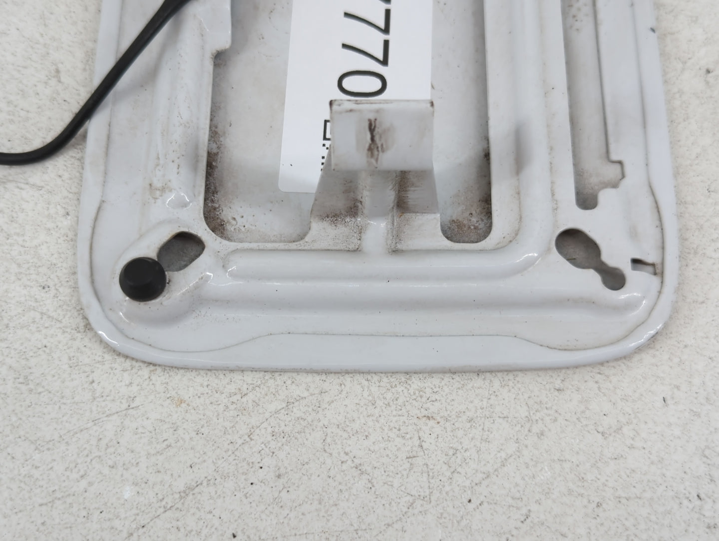 2005 Hyundai Elantra Fuel Tank Door Lid Gas Tank - Oemusedautoparts1.com