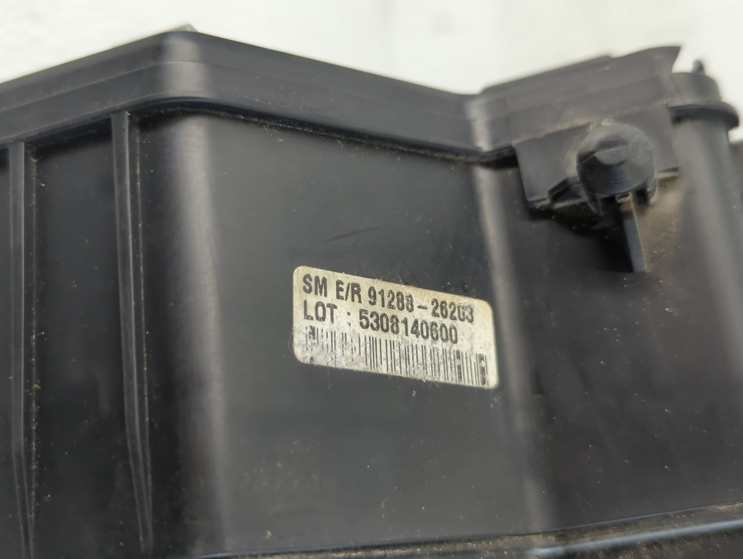 2001-2006 Hyundai Santa Fe Fusebox Fuse Box Panel Relay Module P/N:91288-26203 Fits Fits 2001 2002 2003 2004 2005 2006 OEM U