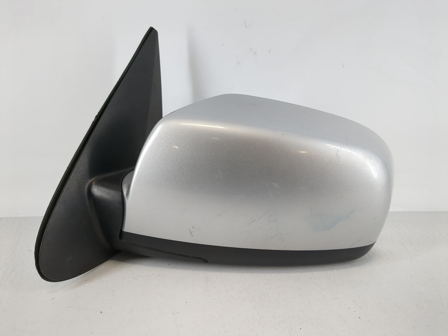 2005-2006 Hyundai Santa Fe Driver Side View Mirror - Left Door Mirror OEM Used - Oemusedautoparts1.com