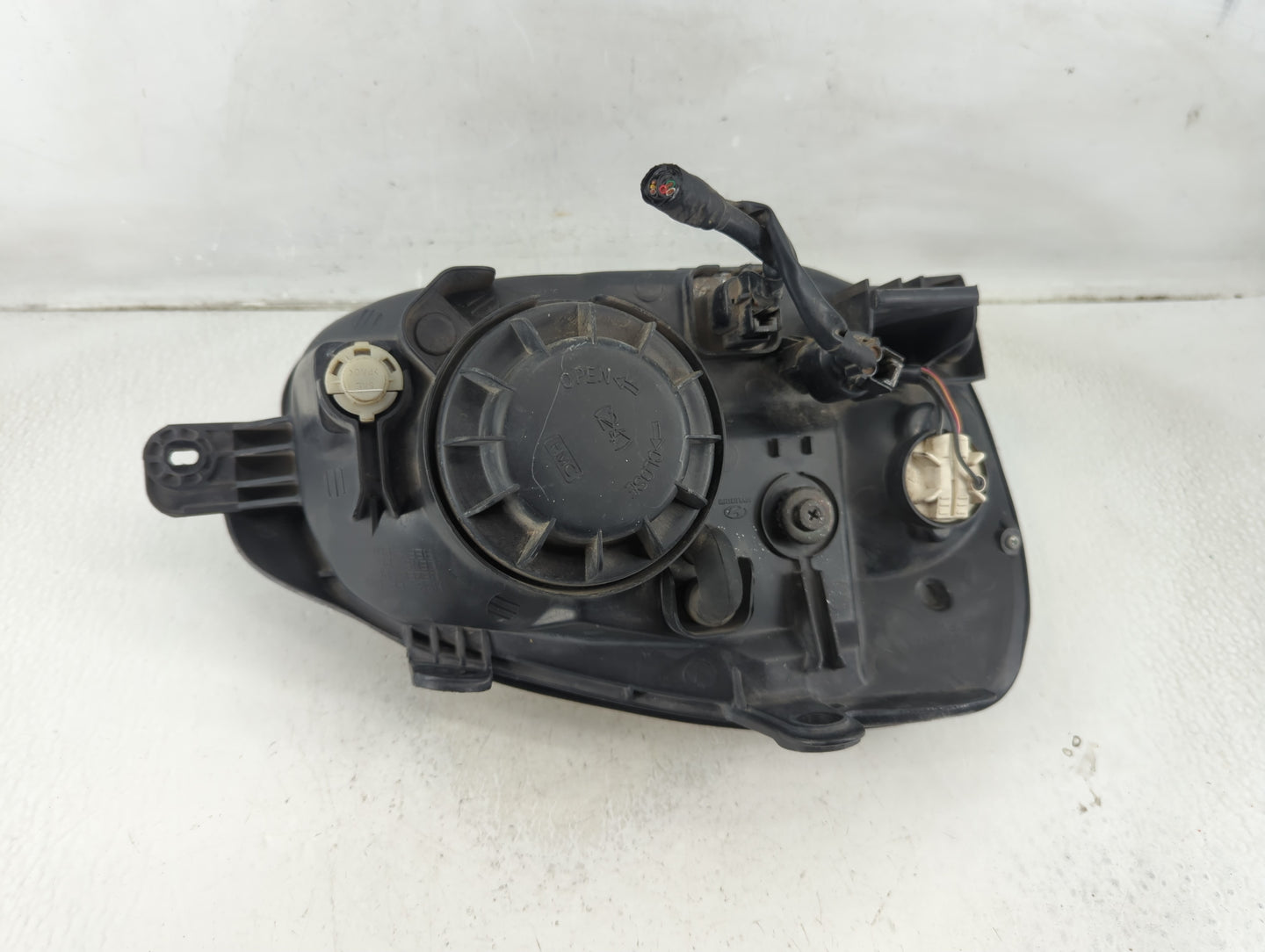 2004-2006 Hyundai Santa Fe Driver Left Oem Head Light Headlight Lamp - Oemusedautoparts1.com