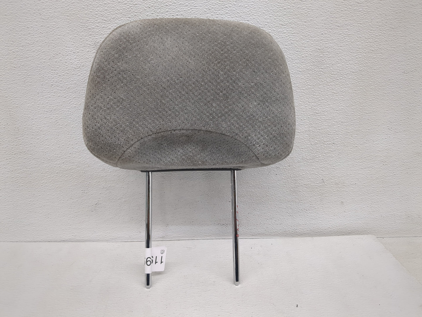 2005-2006 Hyundai Santa Fe Headrest Head Rest Front Driver Passenger Seat Fits Fits 2005 2006 OEM Used Auto Parts - Oemuseda