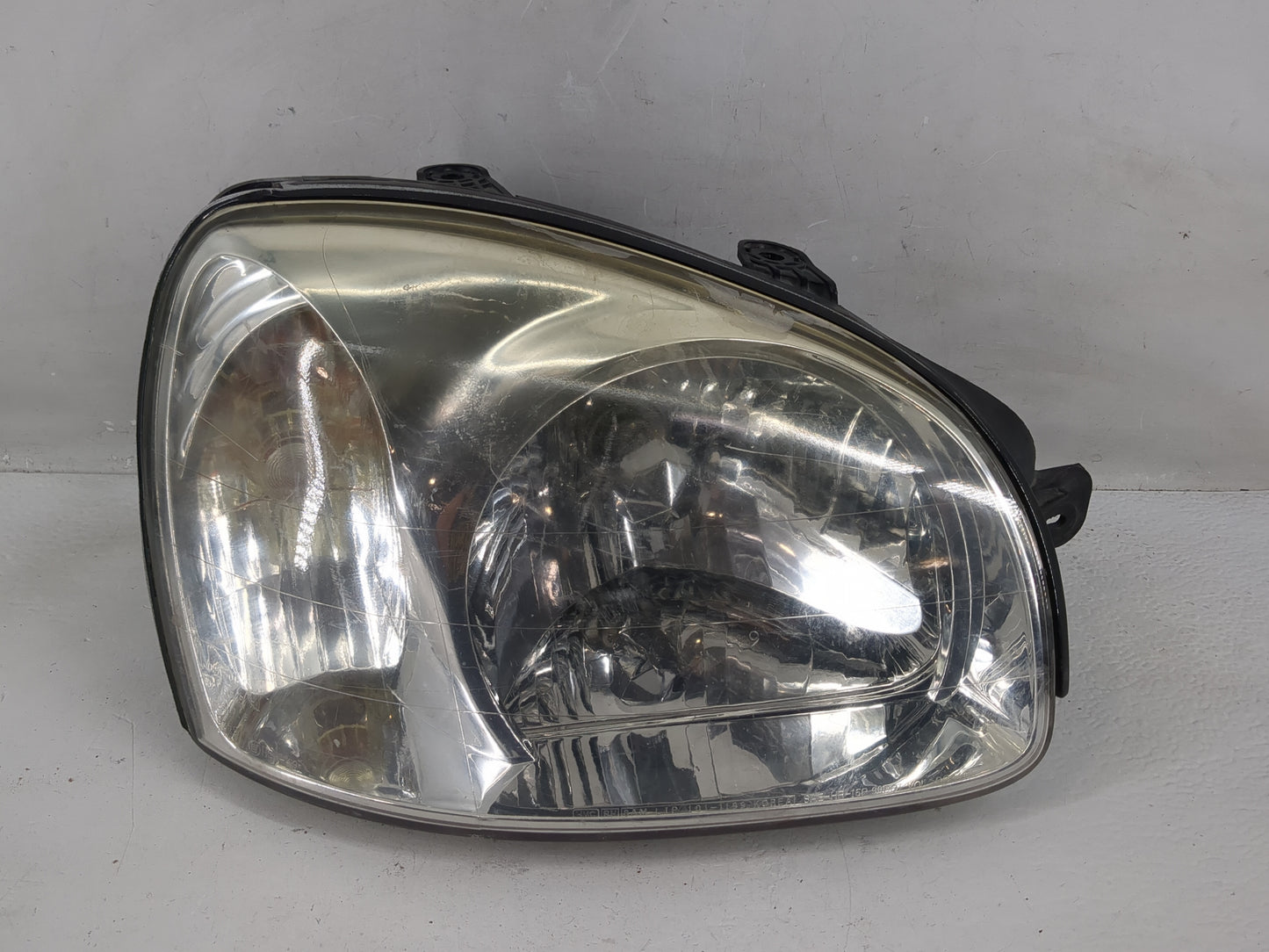 2005 Hyundai Santa Fe Passenger Right Oem Head Light Headlight Lamp - Oemusedautoparts1.com