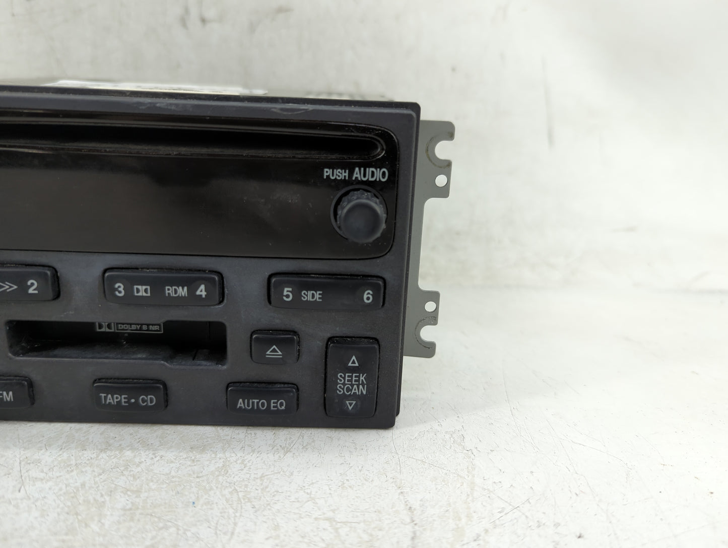2001-2006 Hyundai Santa Fe Radio AM FM Cd Player Receiver Replacement P/N:12220029 Fits Fits 2001 2002 2003 2004 2005 2006 O