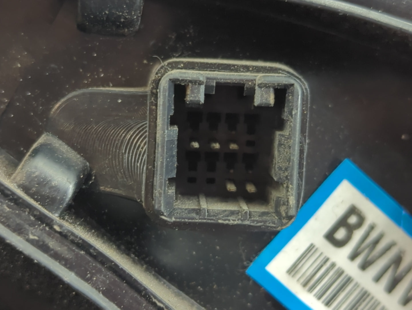 2005-2006 Hyundai Santa Fe Driver Side View Mirror - Left Door Mirror OEM Used - Oemusedautoparts1.com