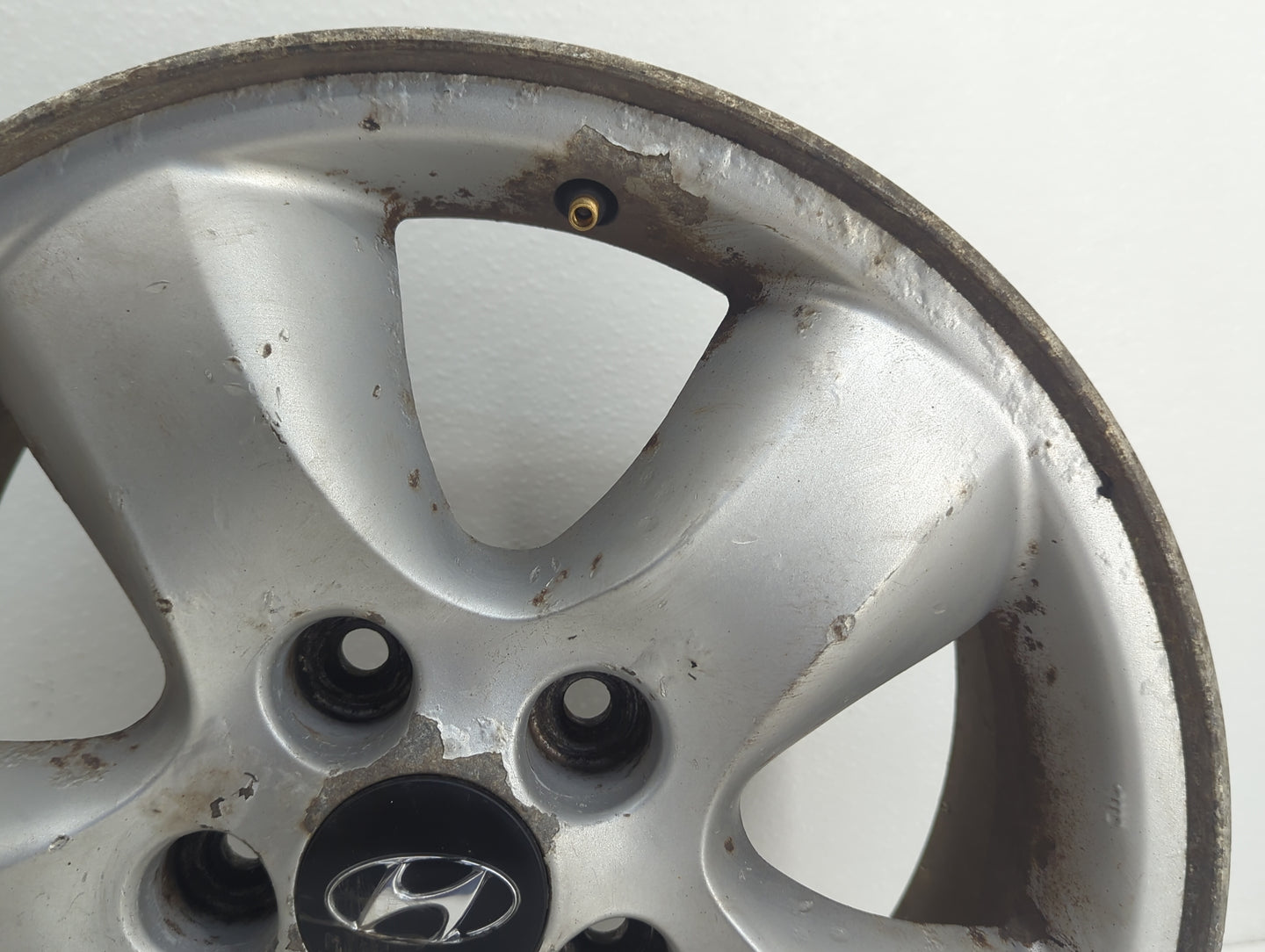2005-2006 Hyundai Santa Fe Oem Wheel Rim Silver - Oemusedautoparts1.com