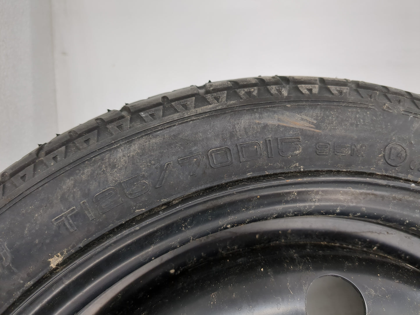 2004-2005 Hyundai Sonata Spare Donut Tire Wheel Rim Oem - Oemusedautoparts1.com