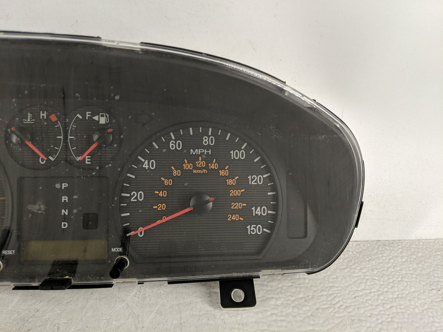 2003-2005 Hyundai Sonata Instrument Cluster Speedometer Gauges P/N:94001-3D450 Fits Fits 2003 2004 2005 OEM Used Auto Parts 