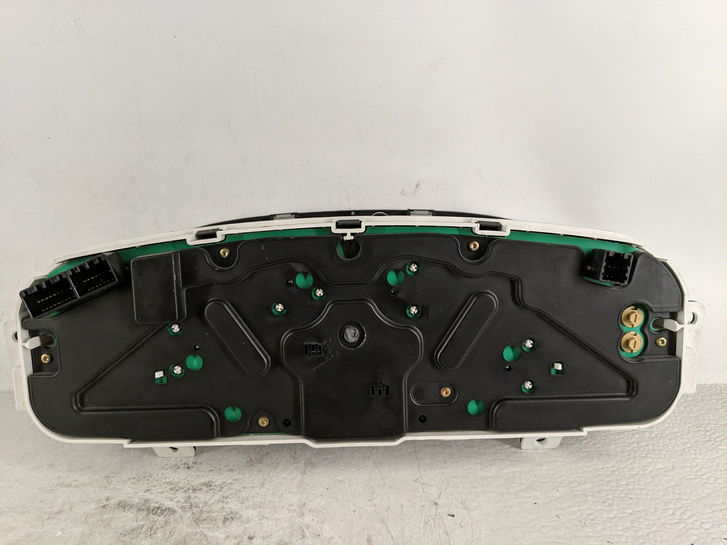 2003-2005 Hyundai Sonata Instrument Cluster Speedometer Gauges P/N:94001-3D450 Fits Fits 2003 2004 2005 OEM Used Auto Parts 