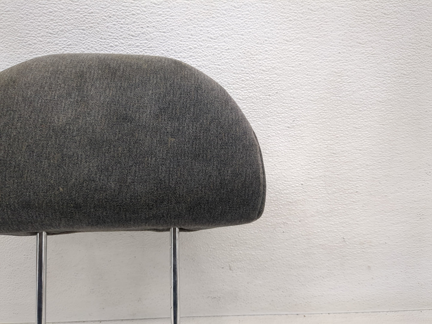 2002-2005 Hyundai Sonata Headrest Head Rest Front Driver Passenger Seat Fits Fits 2002 2003 2004 2005 OEM Used Auto Parts - 
