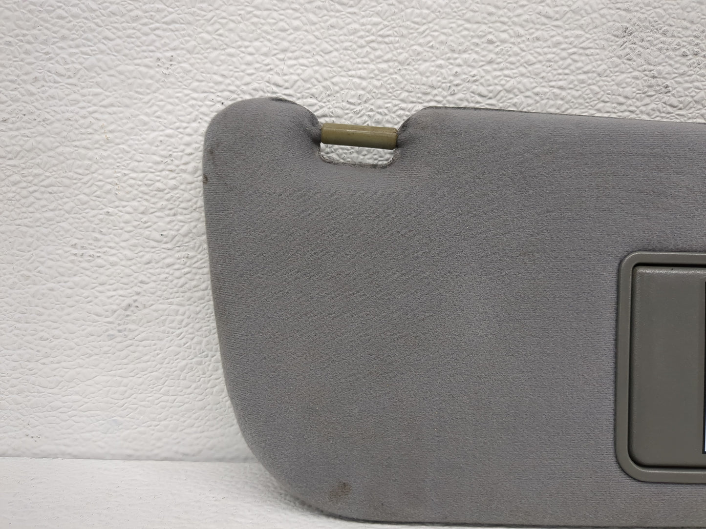 2002-2005 Hyundai Sonata Sun Visor Shade Replacement Passenger Right Mirror Fits Fits 2002 2003 2004 2005 OEM Used Auto Part