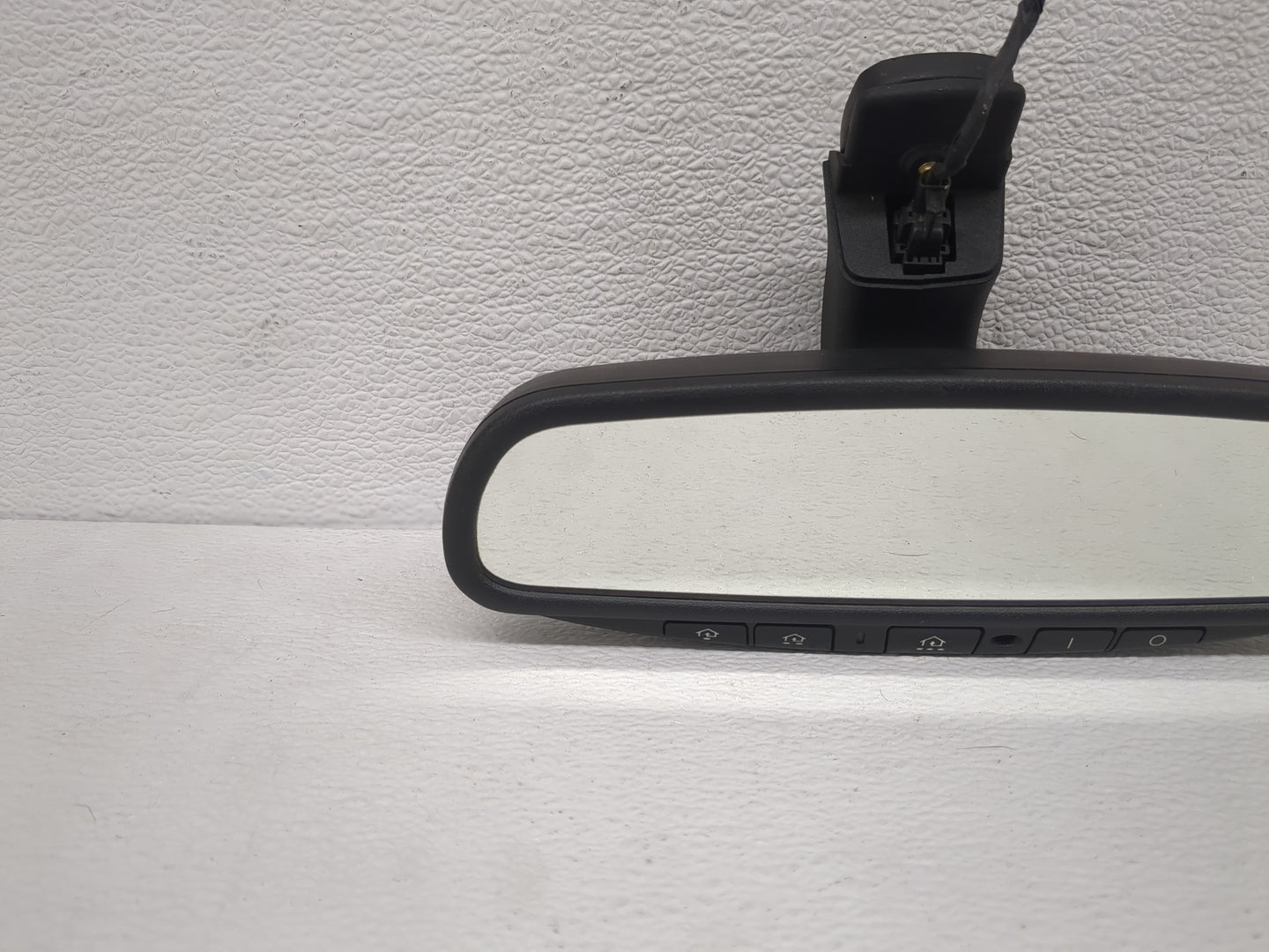 2003-2005 Hyundai Sonata Interior Rear View Mirror Replacement OEM P/N:E11015616 Fits Fits 2001 2002 2003 2004 2005 2006 200