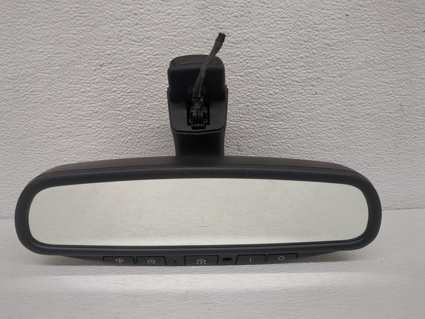 2003-2005 Hyundai Sonata Interior Rear View Mirror Replacement OEM P/N:E11015616 Fits Fits 2001 2002 2003 2004 2005 2006 200