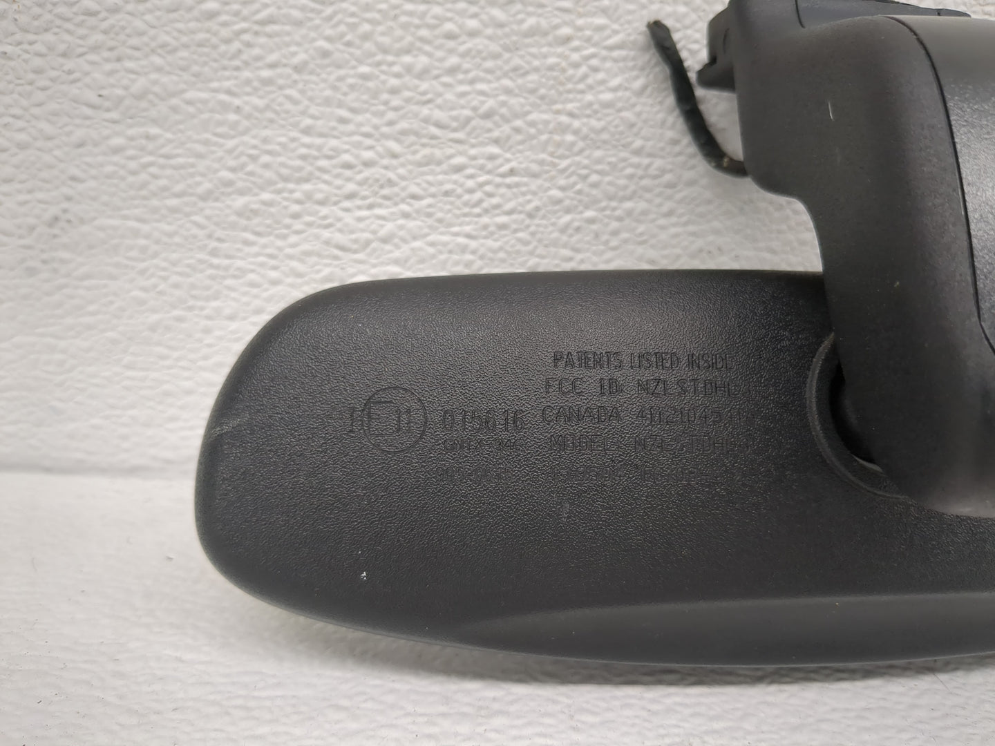 2003-2005 Hyundai Sonata Interior Rear View Mirror Replacement OEM P/N:E11015616 Fits Fits 2001 2002 2003 2004 2005 2006 200